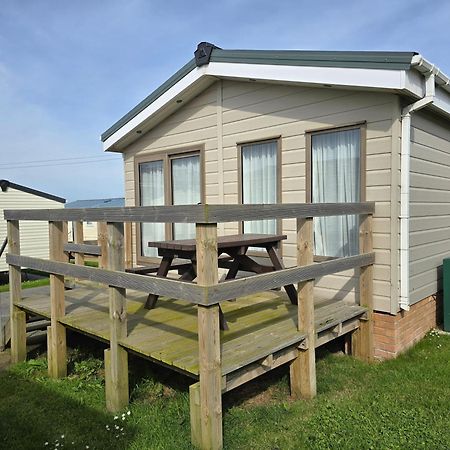 Hotel Castaways Holiday Park Bacton  Exterior foto