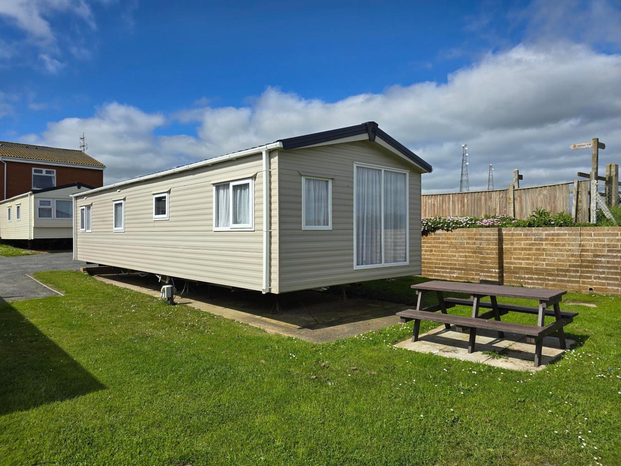 Hotel Castaways Holiday Park Bacton  Exterior foto